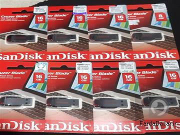 عکس آگهی فلش سن دیسک sandisk ۱۶ و ۸ گیگ