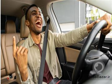 عکس هنگام رانندگی به این موسیقی ها گوش ندهید! (نتایج برخلاف تصور عموم)