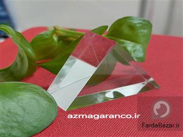 منشور  در ابعاد بزرگ بسیارشفاف و دقیق