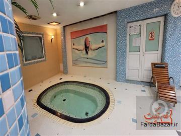 عکس آگهی شگفت‌انگیزترین استخرهای قم در انتظار شما