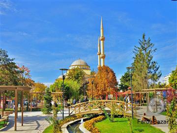 وان؛ بهشت خرید و طبیعت در همسایگی ایران